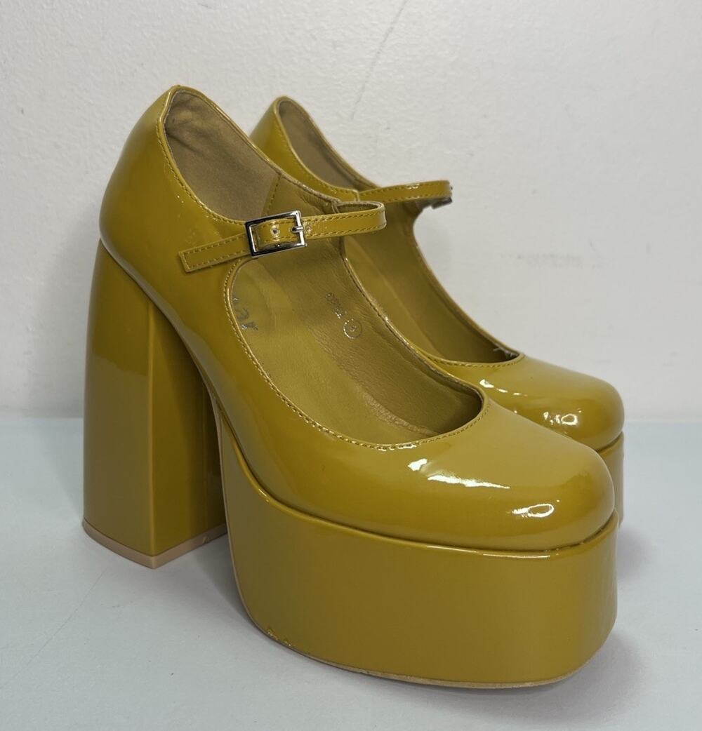 Dolls Kill Mustard Faux Leather Platform Block Heel Round Toe Ankle Strap Sz 5